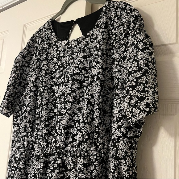 Torrid Black and White Floral Dress - Picture 7 of 8